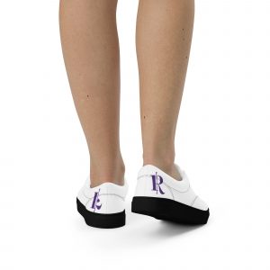 Women’s lace-up canvas shoes